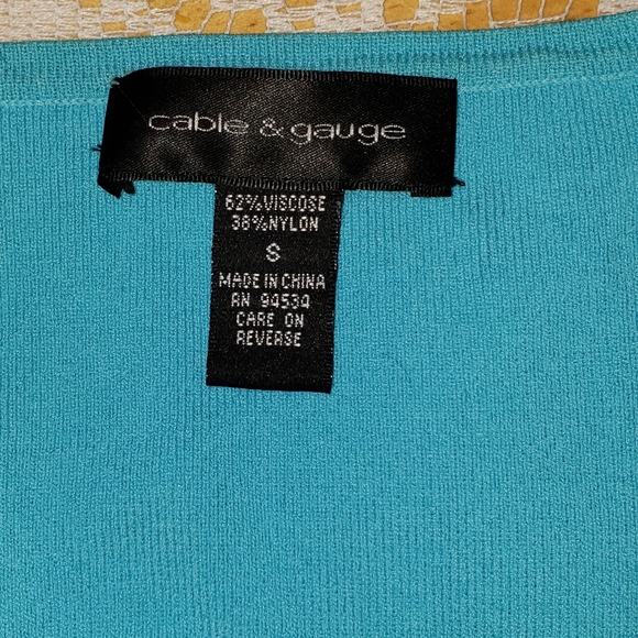 Cable & Gauge bright blue cross cross strap top - Picture 3 of 4